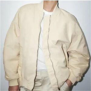 Zara Bloggers Favorite Cream Water-Repellent Oversize Bomber Jacket, size XS